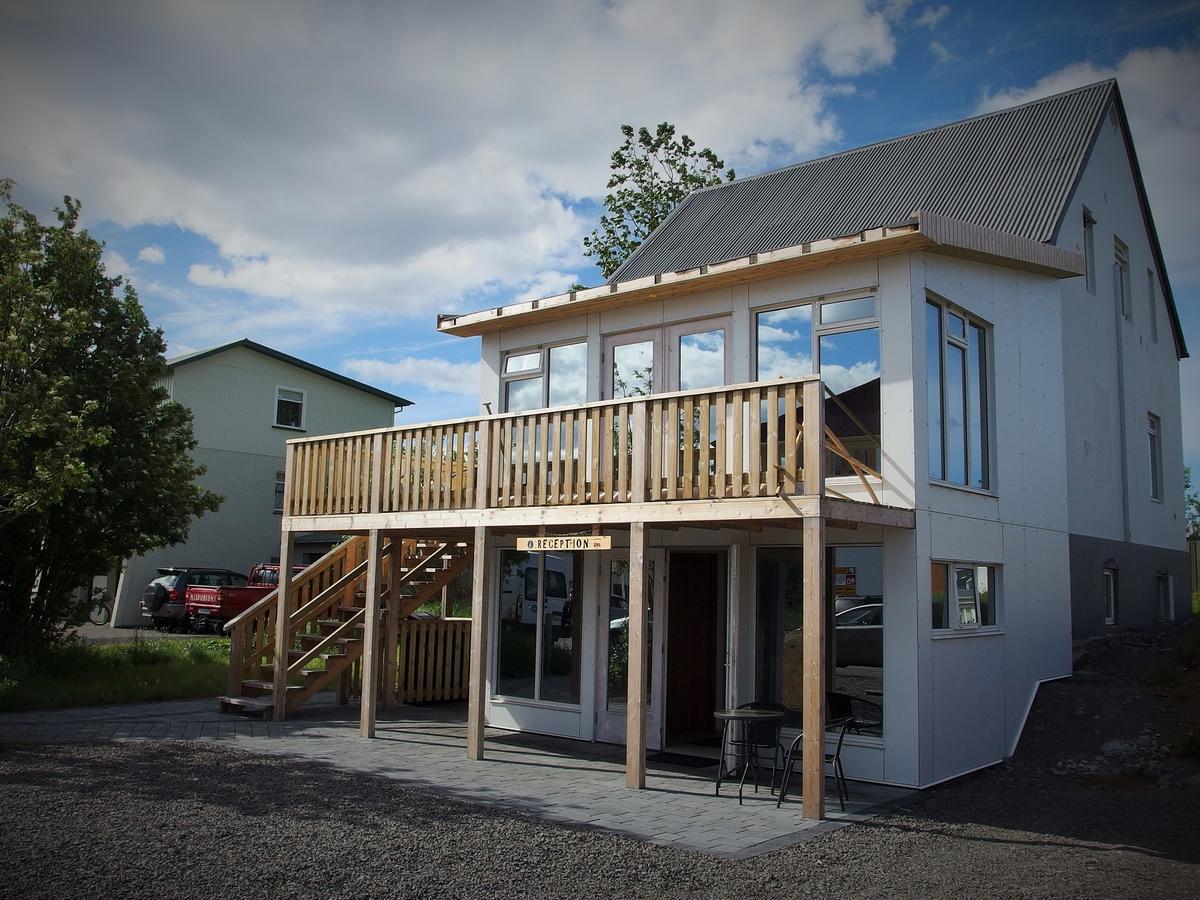 Husavik Hostel Экстерьер фото