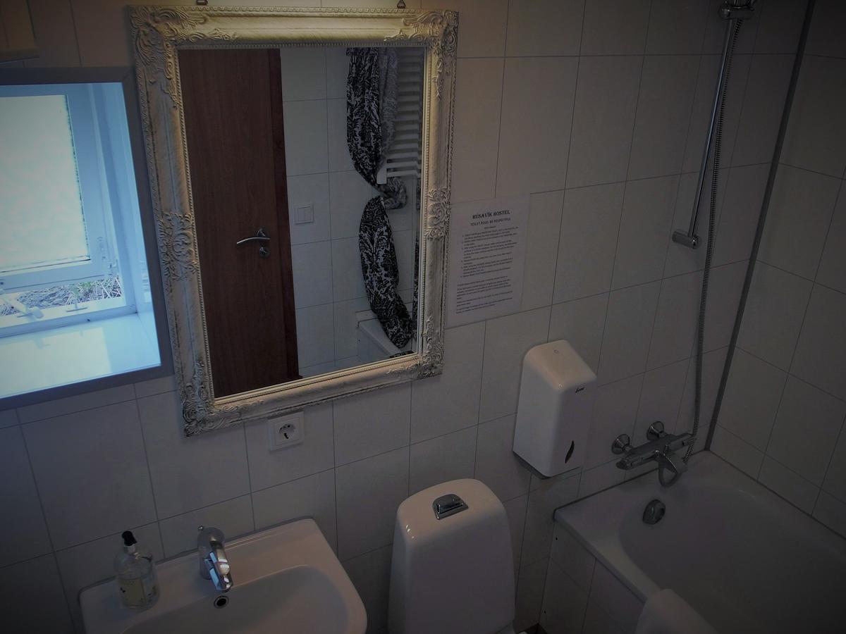 Husavik Hostel Экстерьер фото