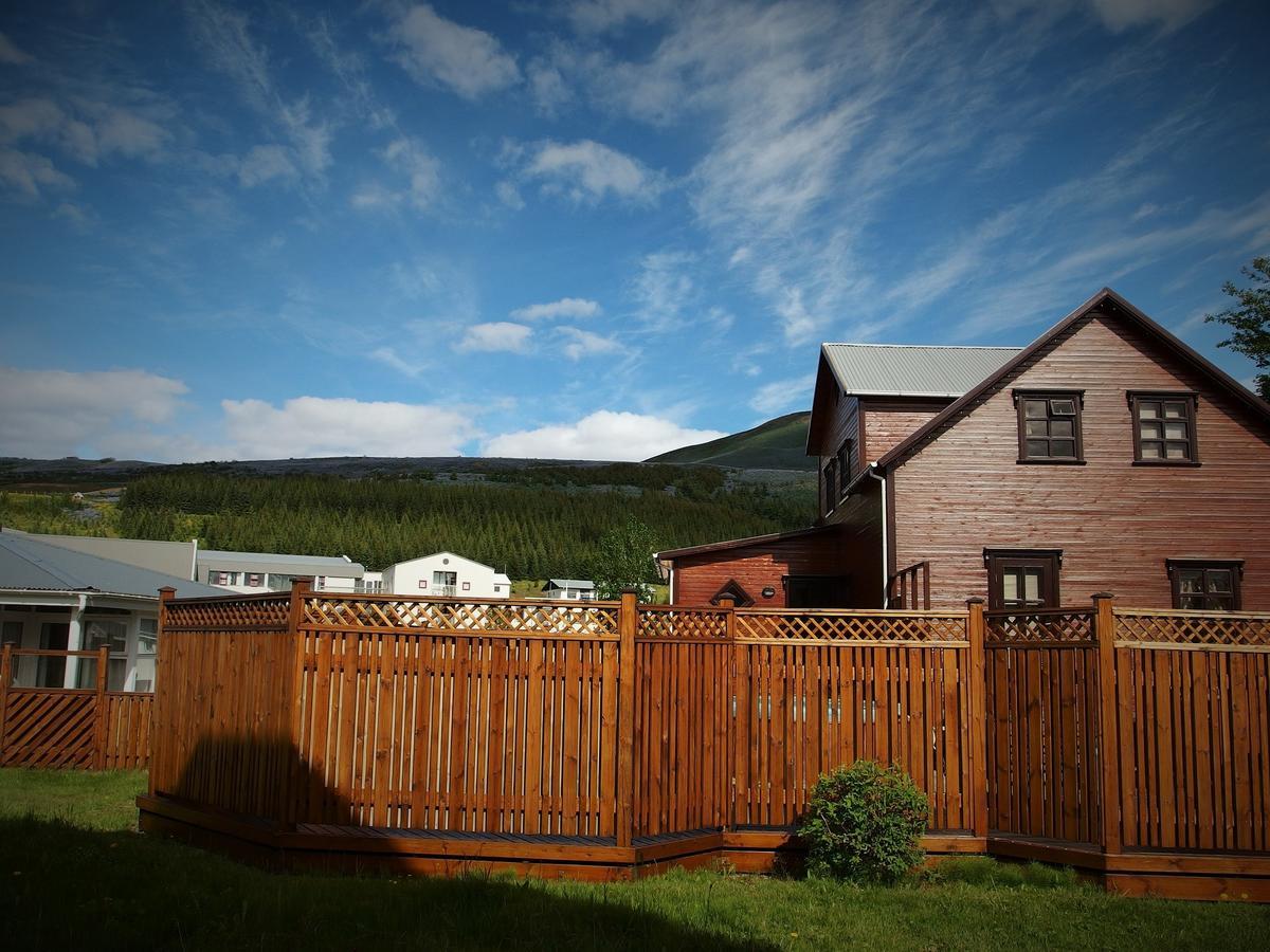 Husavik Hostel Экстерьер фото
