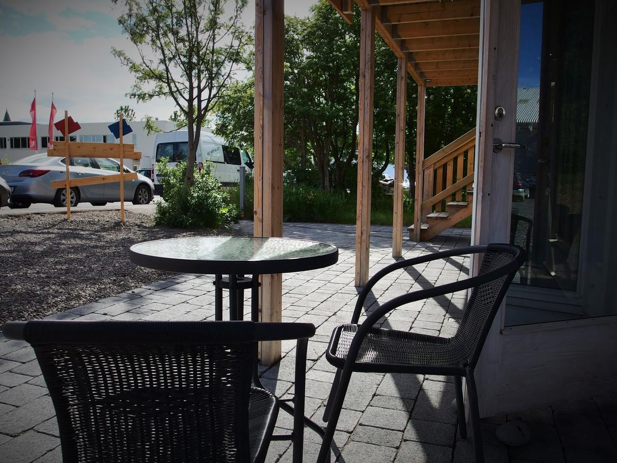 Husavik Hostel Экстерьер фото