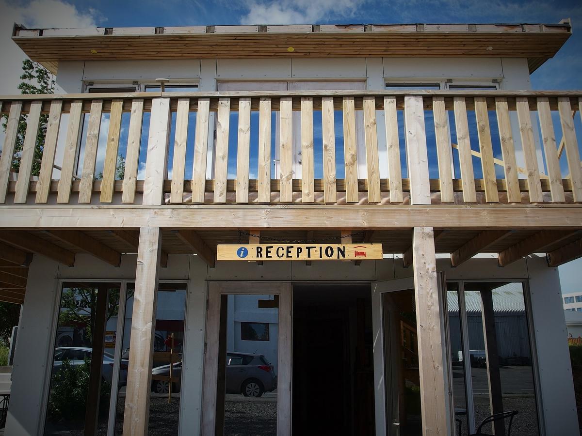 Husavik Hostel Экстерьер фото