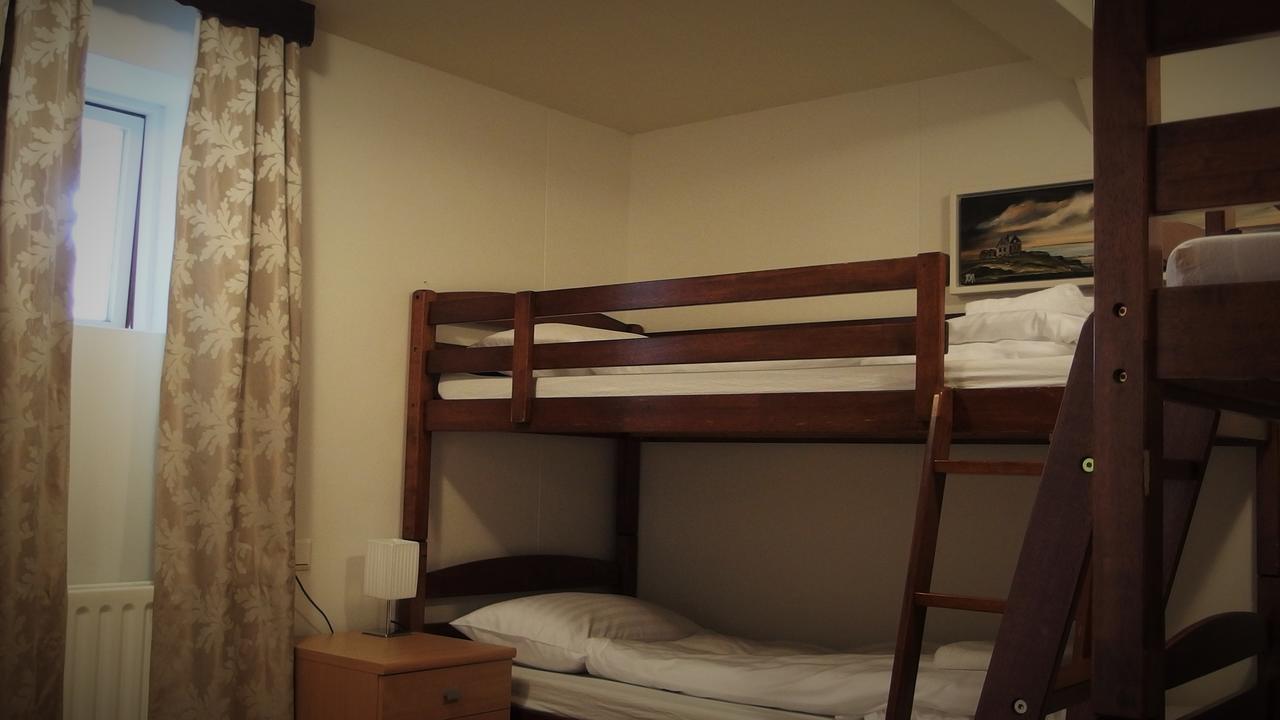 Husavik Hostel Экстерьер фото