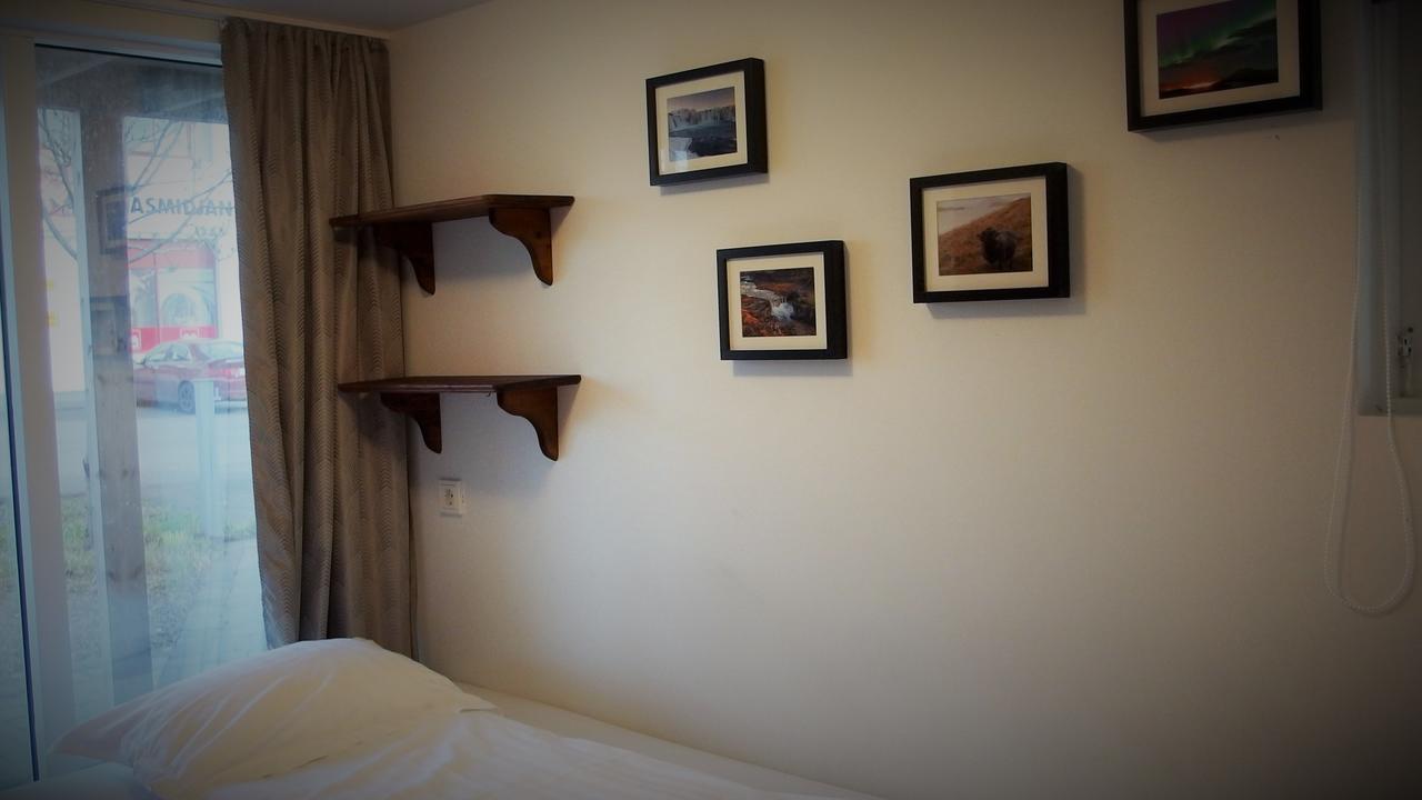 Husavik Hostel Экстерьер фото